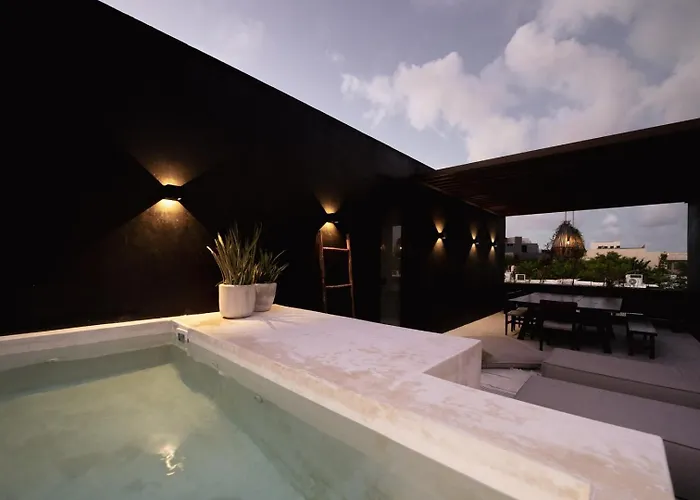 The Four Luxury Villas, 8 Pools, 15 Brs, 38 Pax Pousada *
