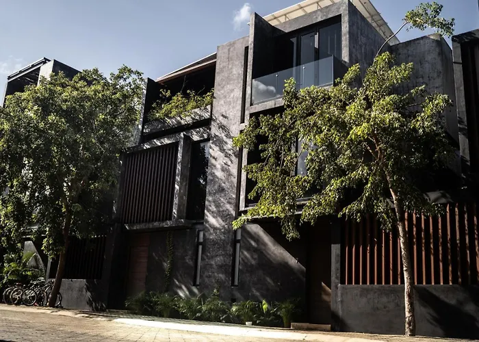 Pousada The Four Luxury Villas, 8 Pools, 15 Brs, 38 Pax *
