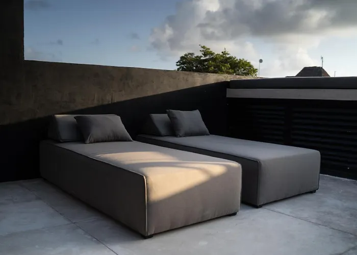 The Four Luxury Villas, 8 Pools, 15 Brs, 38 Pax Pousada Tulum