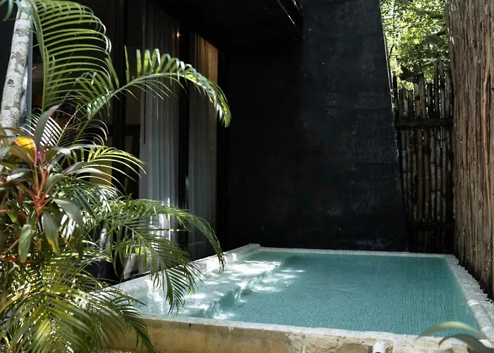 Pousada The Four Luxury Villas, 8 Pools, 15 Brs, 38 Pax