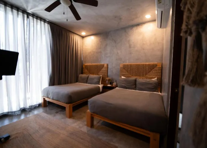 Pousada The Four Luxury Villas, 8 Pools, 15 Brs, 38 Pax Tulum