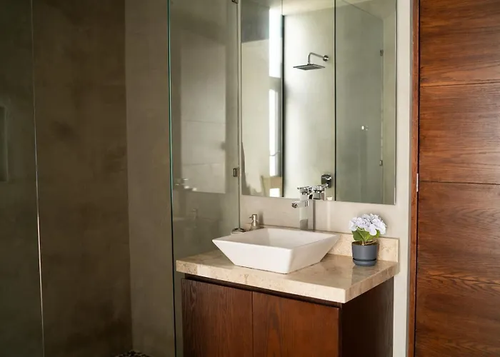 The Four Luxury Villas, 8 Pools, 15 Brs, 38 Pax Pousada Tulum