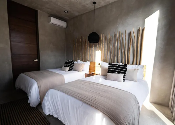 Pousada The Four Luxury Villas, 8 Pools, 15 Brs, 38 Pax Tulum