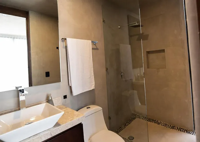 The Four Luxury Villas, 8 Pools, 15 Brs, 38 Pax * Tulum