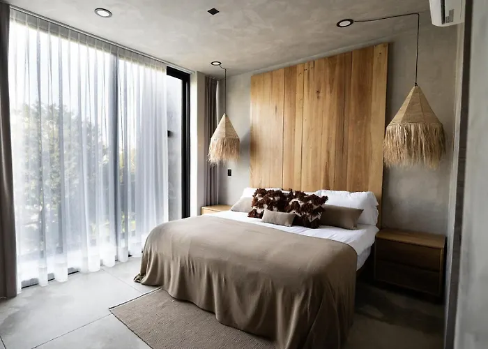 The Four Luxury Villas, 8 Pools, 15 Brs, 38 Pax Tulum